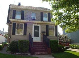 22 Filbert St, Valley Stream, NY 11581