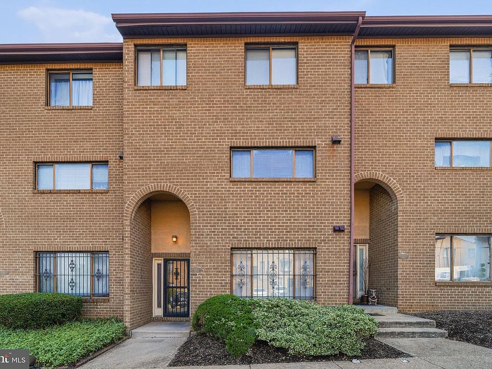1st image of 3252 Banneker Dr NE #3252