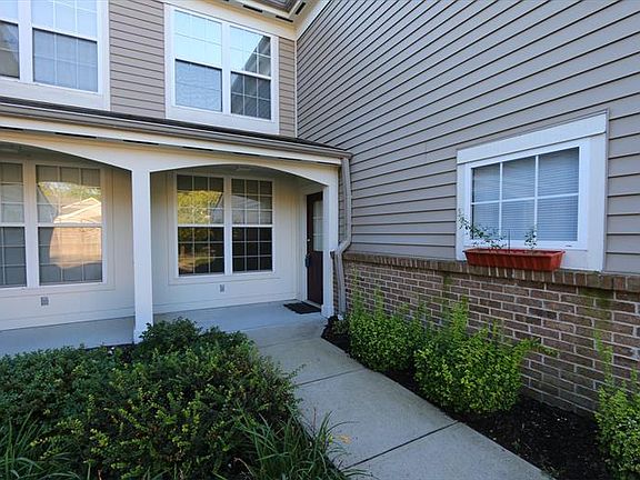 2nd image of 729 Southmeadow Cir