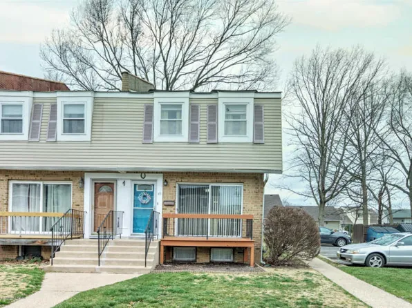 49 Primrose Ln, Brick, NJ 08724