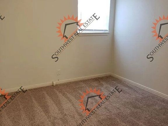 3rd image of 1816 W 17th Ln