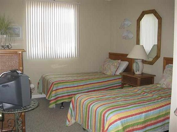 3rd image of 3900 Pleasure Ave APT 304