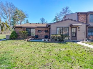 122 Manchester Ct, Red Bank, NJ 07701