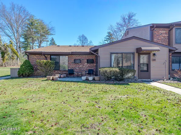 122 Manchester Court, Red Bank, NJ 07701