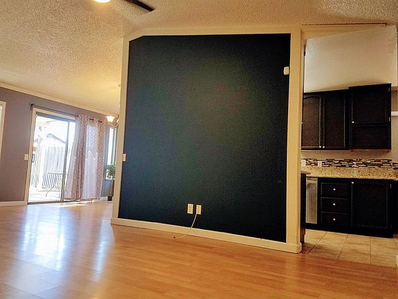 4th image of 2500 Berrywood Dr