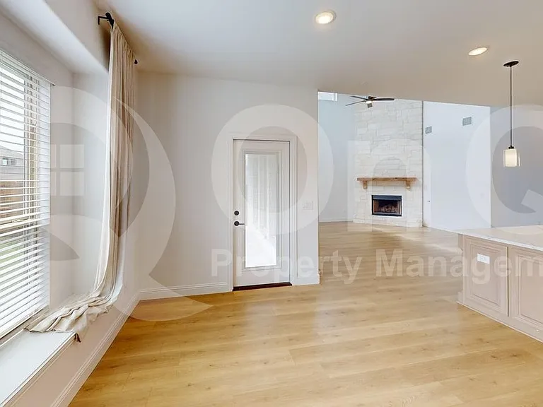 3404 Running Stream Way — Photo 6