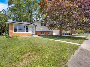 6224 W 92nd Pl, Oak Lawn, IL 60453