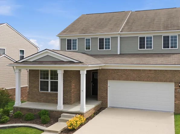 30169 Macintosh Ln, New Hudson, MI 48165