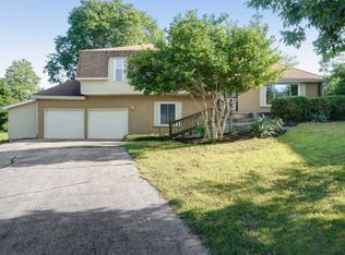 2123 E Cardinal St, Springfield, MO 65804