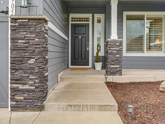 2nd image of 11905 NE 56th Ave