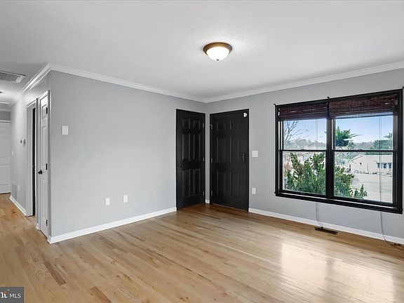 5th image of 49 Yarrow Cir