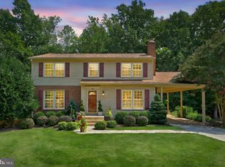 11967 Cotton Mill Dr, Woodbridge, VA 22192