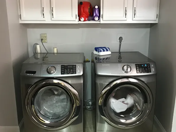 1552 Hubbard Rd, Madison, OH 44057