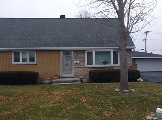 9237 Stanford Dr, Bridgeview, IL 60455