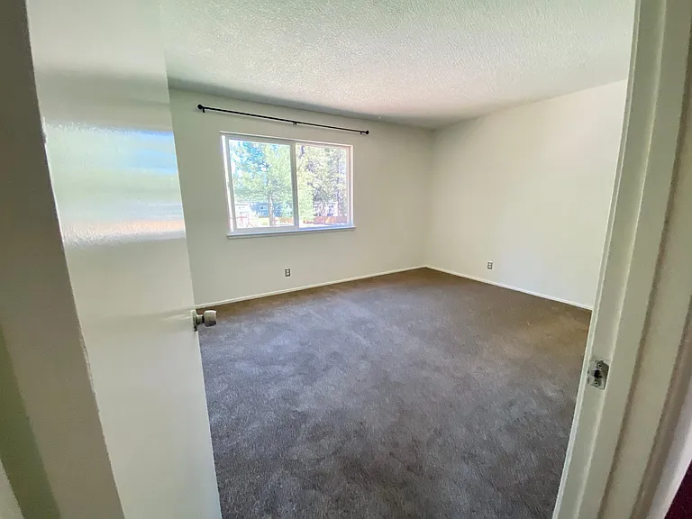 1223 Bonanza Ave #21 — Photo 8