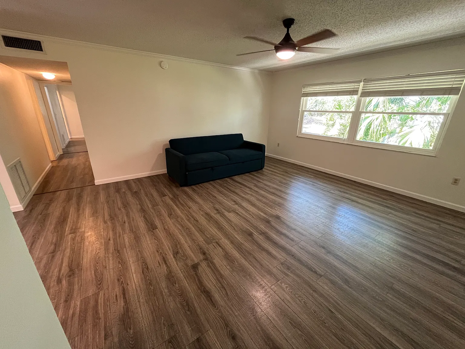 5800 Hollywood Blvd — Photo 4