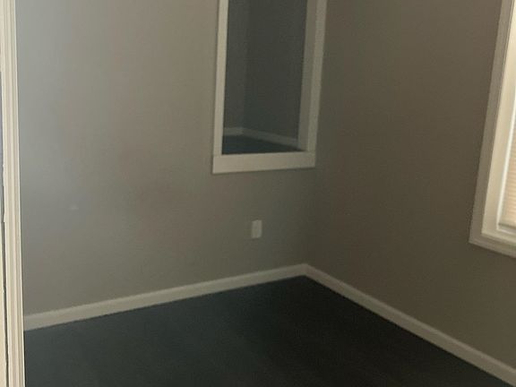 4th image of 124 W 27th St Floor 2