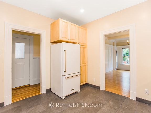 5th image of 1060 Fell St