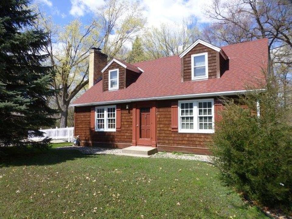 1st image of 3800 Shoreline Dr
