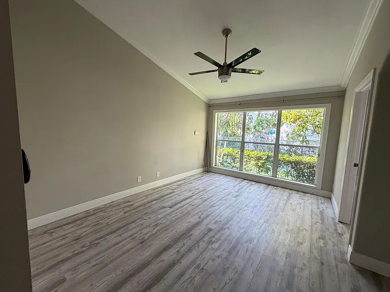 7657 Sanctuary Dr — Photo 8