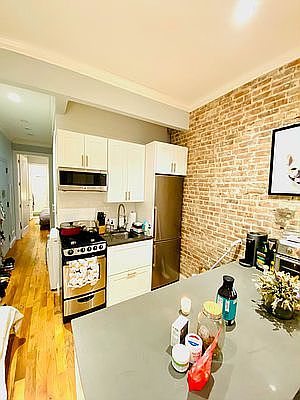 4th image of 529 E 83rd St APT 1e