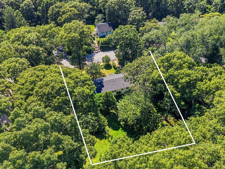 1st image of 153 Huntington Crossway