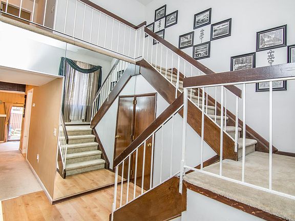 5th image of 805 Bounty Ct #5A