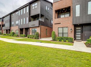 2806 Addison Park Ln, Fort Worth, TX 76110