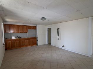 31 Howard St APT 4, Leominster, MA 01453