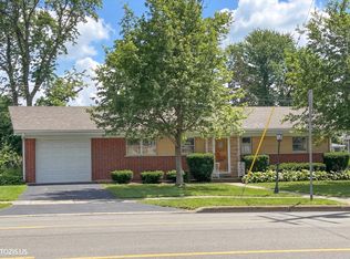 4707 Fairview Ave, Downers Grove, IL 60515