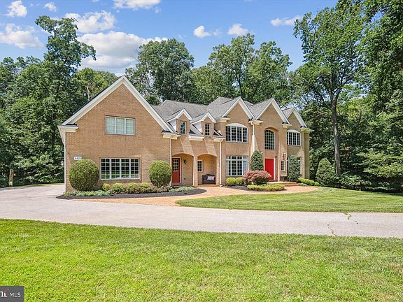 3rd image of 6820 Green Hollow Way