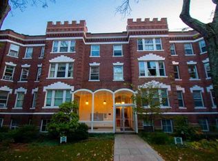 2 Arlington St APT 04, Cambridge, MA 02140