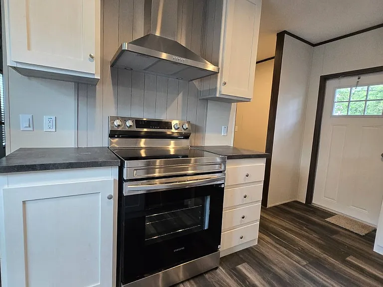 14142 Lorraine Rd #26 — Photo 6