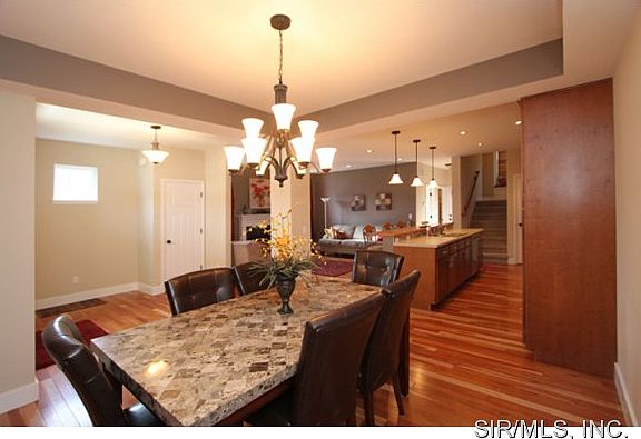 3rd image of 3001 Huntsville Dr