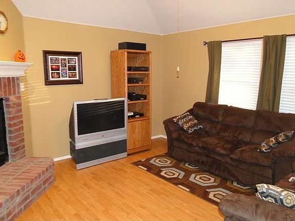 2nd image of 7013 Westway Dr