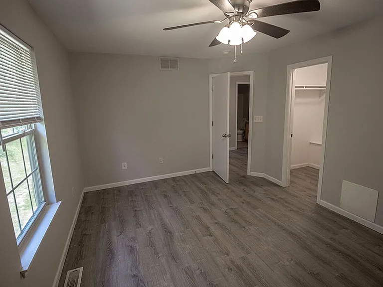 1405 Greensboro Dr — Photo 20