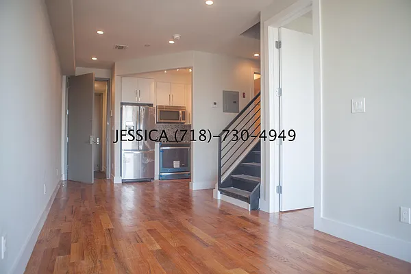 Rented by Sam Management Group, LLC | media 32