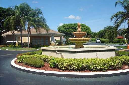 4th image of 623 Waterside Dr Bldg 33