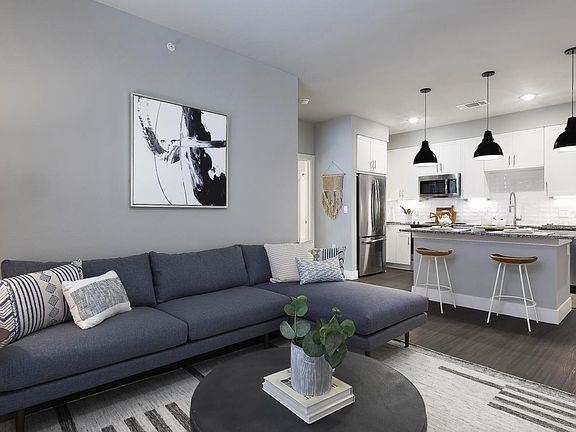 4th image of 169 Belterra Village Way