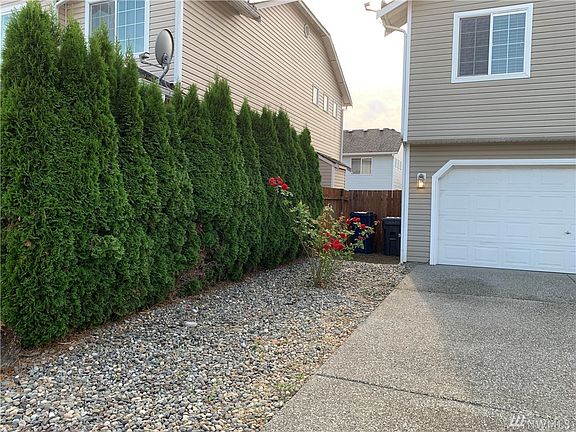 4th image of 6605 78th Pl NE
