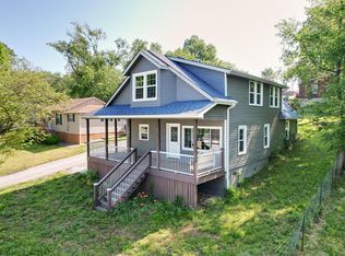702 S 6th St, Ozark, MO 65721