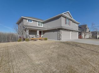 7025 105th Trl N, Brooklyn Park, MN 55445