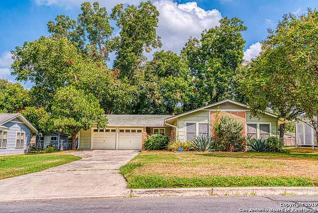 1st image of 907 Utopia Ln