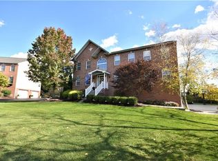 324 Samuel Dr, Cranberry Township, PA 16066