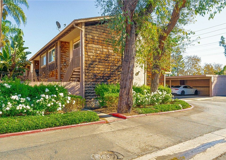 1st image of 1030 Cabrillo Park Dr #B