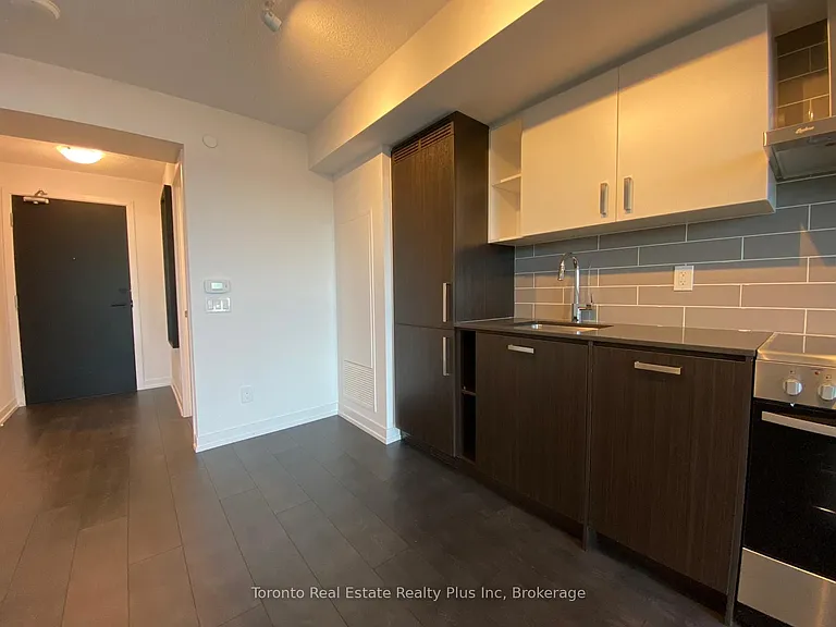 125 Redpath Ave #1111 — Photo 11