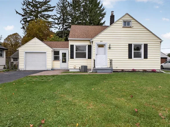 214 Heberle Rd, Rochester, NY 14609