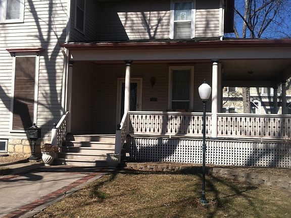 3rd image of 900 N Buckeye Ave