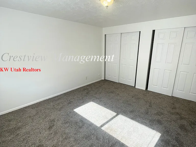 Washington Terrace 8-Plex — Photo 17