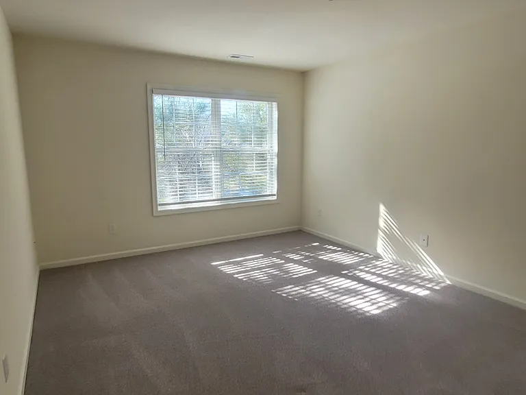 1801 Braken Ave #1833 — Photo 8
